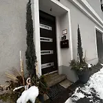 Aparthotel U Kuzelky 3*
